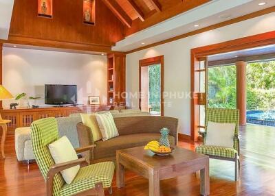 Private Thai-Balinese Villa Oasis with 4 Bedrooms