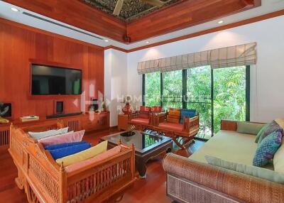 Thai-Balinese Style Villa with Private Pool