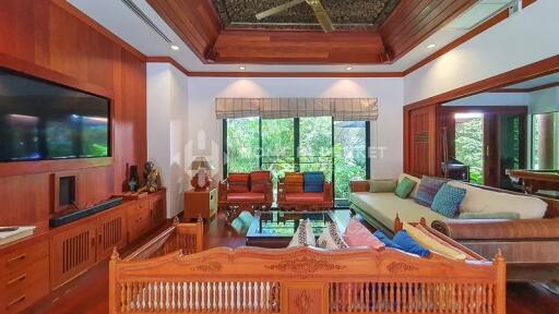Thai-Balinese Style Villa with Private Pool