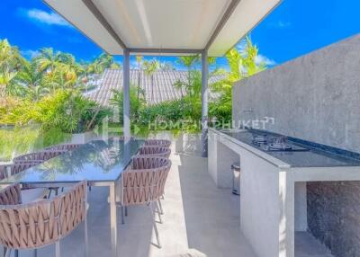 Modern 2-Bedroom Pool Villa in Pasak