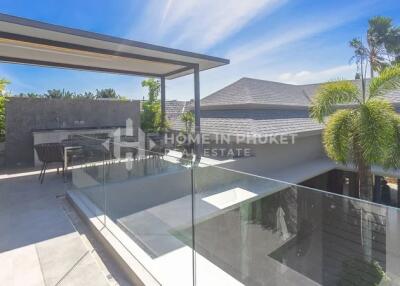 Modern 2-Bedroom Pool Villa in Pasak