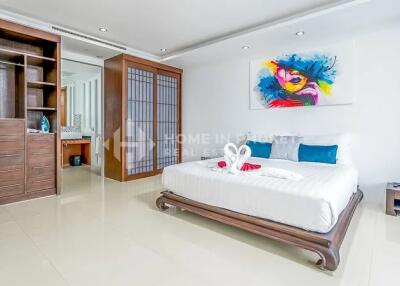 Sea View 3-Bed Penthouse in Kata