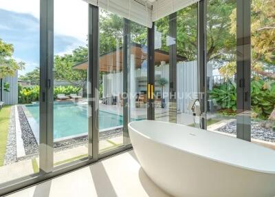 Luxury Contemporary Pool Villas in Thalang