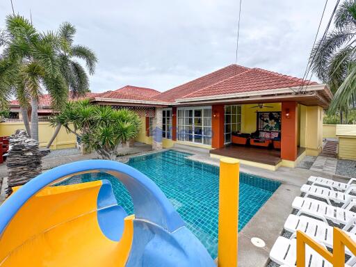 4 Bedrooms House in View Point Villa Jomtien Jomtien H011731