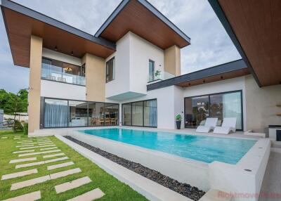 4 Bed House For Sale In East Pattaya - Prime Habitat