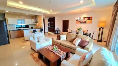 Piyathip Place Serviced Apartment