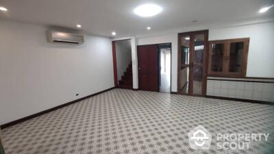 4-BR House near ARL Ramkhamhaeng