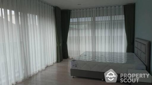 1-BR Condo at Noble Solo close to Thong Lo