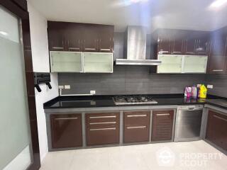 3-BR Condo at The Oleander near BTS Nana