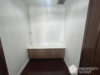 3-BR Condo at The Oleander near BTS Nana