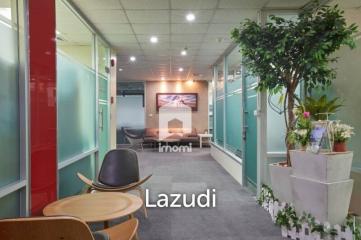 President Place / Office For Rent / null Bedroom / 15 SQM / BTS Chit Lom / Bangkok