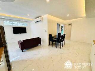 2-BR Condo at Waterford Park Rama 4 near BTS Phra Khanong