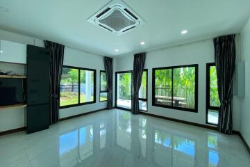 5 bedrooms house with a private pool for rent or sale in San Sai, Chiang Mai