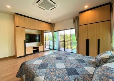 5 bedrooms house with a private pool for rent or sale in San Sai, Chiang Mai