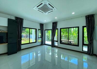 5 bedrooms house with a private pool for rent or sale in San Sai, Chiang Mai