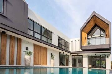 A modern house 5 bed with pool for rent or sale in Hang Dong, Chiang Mai