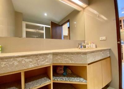 1 bed unit for sale in Chang Klan, Chiang Mai