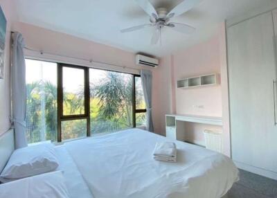 2 bed unit with pool view for sale in Muang Chiang Mai