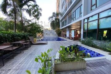 2 bed unit with pool view for sale in Muang Chiang Mai