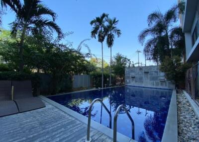 2 bed unit with pool view for sale in Muang Chiang Mai