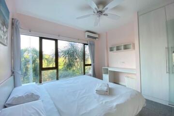 2 bed unit with pool view for sale in Muang Chiang Mai