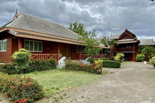 Thai Style Villas for sale in Sankhampeang, Chiang Mai