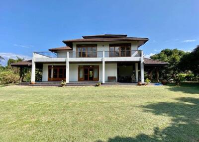 A family house with 4 bed for rent or sale in Mae Rim, Chiang Mai