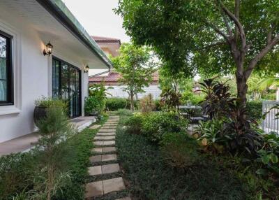 House for Sale in Chiang Mai  3 Bed, 4 Bath in San Kamphaeng 6.39M THB