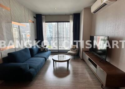 Condo at RHYTHM Ekkamai for rent