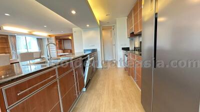 3 Bedrooms plus Study with Lumphini Park Views - Ratchadamri