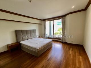 4 Bedrooms Furnished Apartment close to Asok BTS