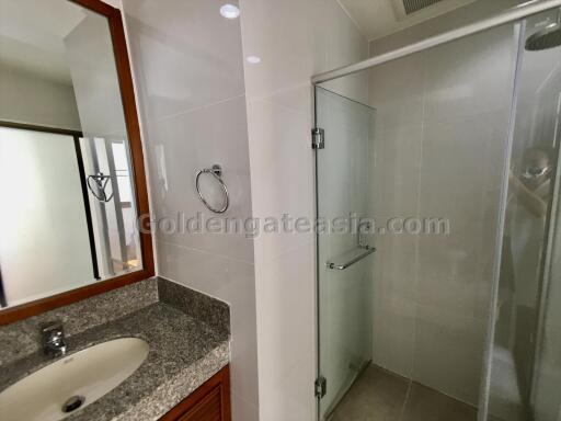 4 Bedrooms Furnished Apartment close to Asok BTS