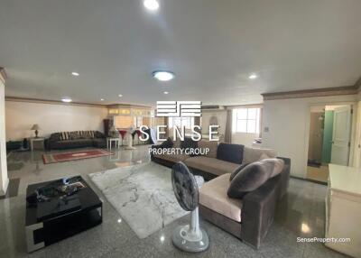 236 ตรม., 3 ห้องนอน คอนโด ราคา ฿ 23,600,000