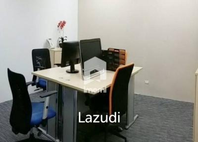 President Place / Office For Rent / null Bedroom / 20 SQM / BTS Chit Lom / Bangkok