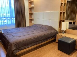 Cozy bedroom with contemporary design