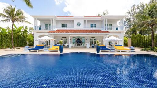 Large luxury villa with pool