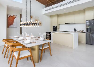 Modern kitchen with dining area