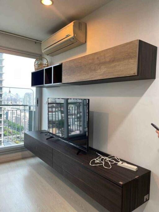 Condo for Rent at Rhythm Sathon-Naradhiwas