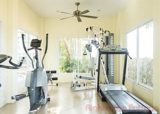 Studio Condo For Sale In Jomtien - The Residence