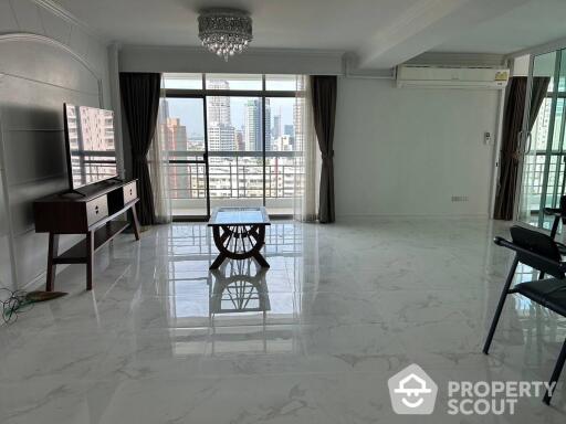 3-BR Condo at Royal Castle Sukhumvit near BTS Phrom Phong