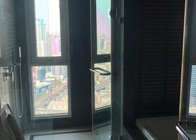 2-BR Condo at Rhythm Sathorn near BTS Saphan Taksin (ID 399893)