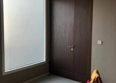 2-BR Condo at Menam Residences in Wat Phraya Krai