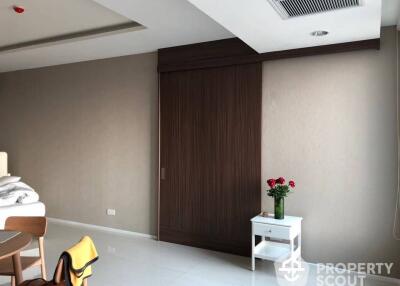 2-BR Condo at Menam Residences in Wat Phraya Krai