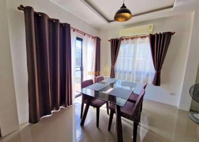 3 Bedrooms Villa / Single House in Uraiwan Grand Villa East Pattaya H010910