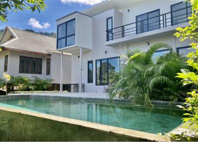 Brand news villa 3 bedrooms for rent