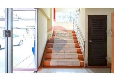 2,000 Sqm. Townhouse listed for ฿ 45,000,000.