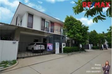 295 Sqm., 3 Beds Townhouse listed for ฿ 18,200,000.