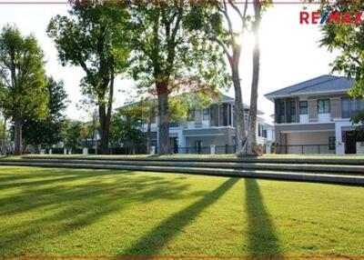 295 Sqm., 3 Beds Townhouse listed for ฿ 17,500,000.