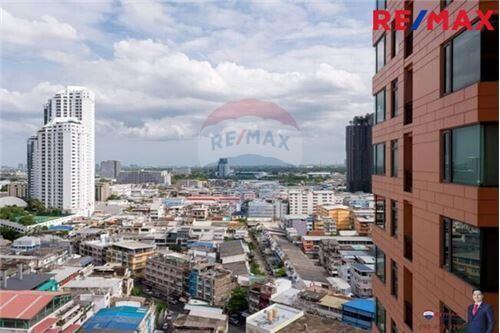 96 Sqm., 2 Beds Condo listed for ฿ 15,430,000.