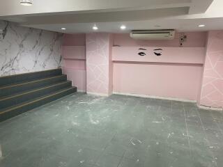 Commercial/Shophouse for Rent in Suan Luang